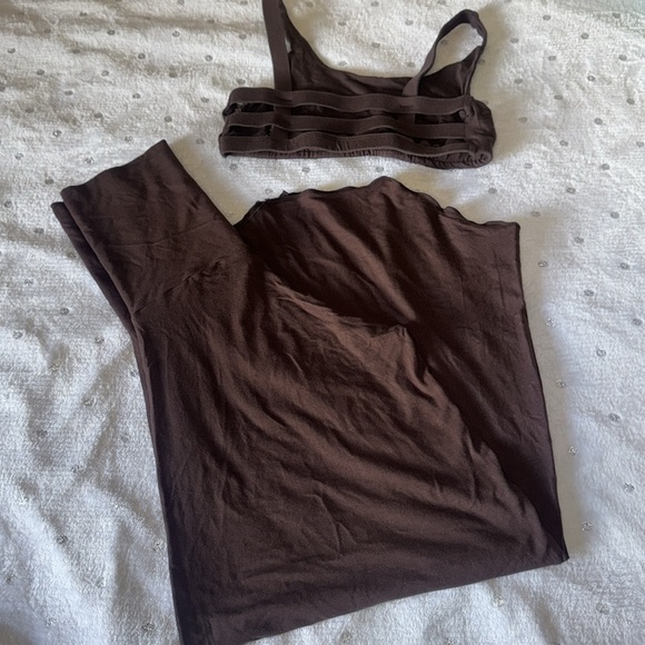 Indigo Luna flowy cropped pants and cage style bra - Picture 5 of 5